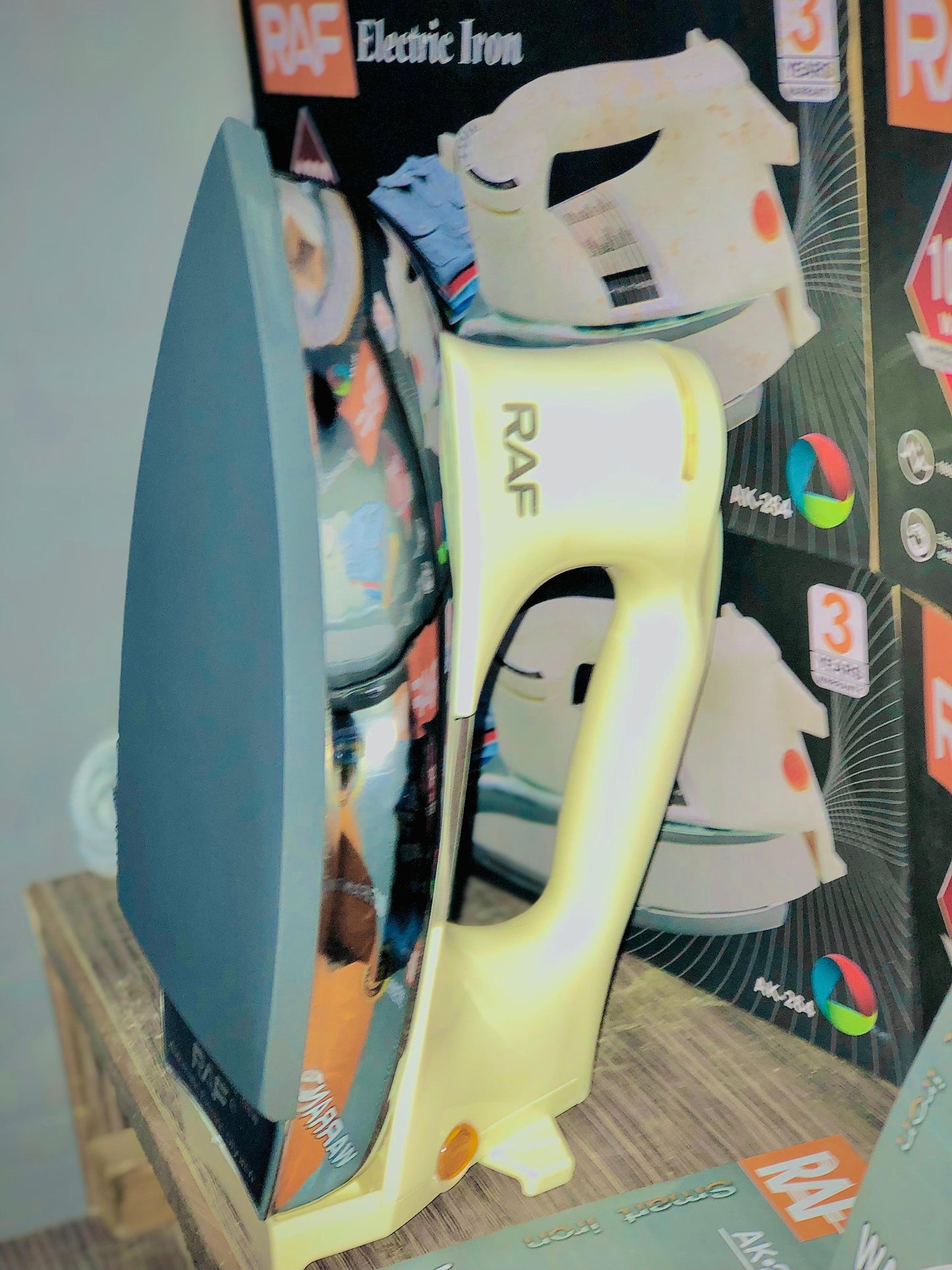 3 Year's Warranty | RAF Electric Iron – Non-Stick Soleplate