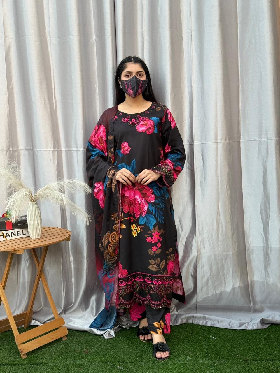 IZNIK PRINT LUXURY LAWN COLLECTION