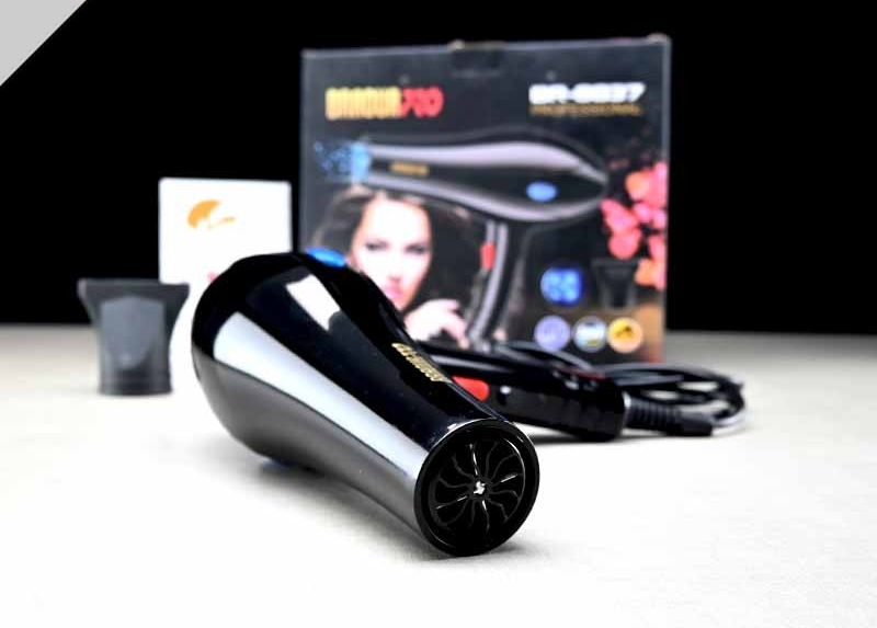 Braoua Pro – Hair Dryer with Light & Perfume 3000W – 3 Temperature Settings & 2 Speed Settings – KhanRise